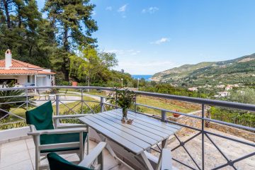 Likasti Rent Apartments is a Peacefull residence located in the area of Stafylos Skopelos